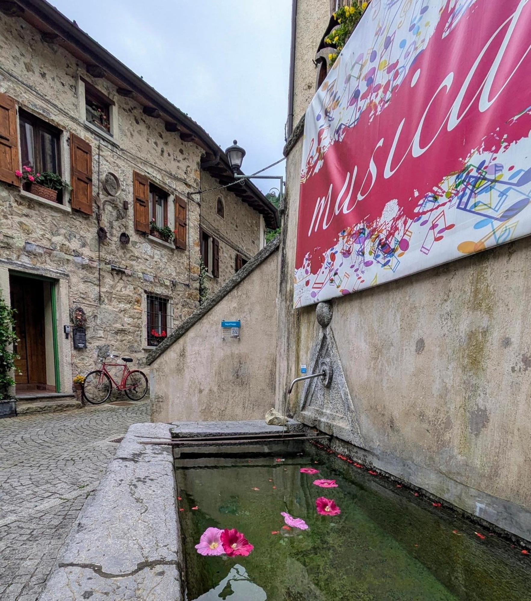 B&B Piccolo Tibet Lavenone Экстерьер фото